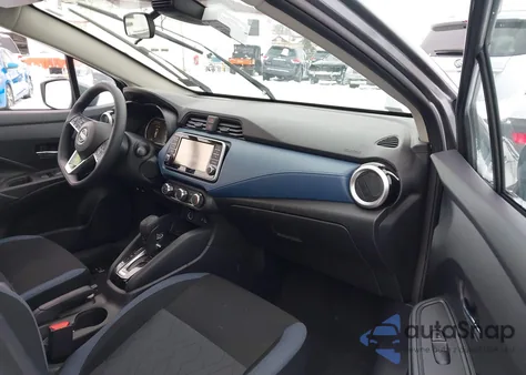 2025 Nissan Versa 1.6 Sv z USA, uszkodzony, nr VIN 3N1CN8EV7SL859080